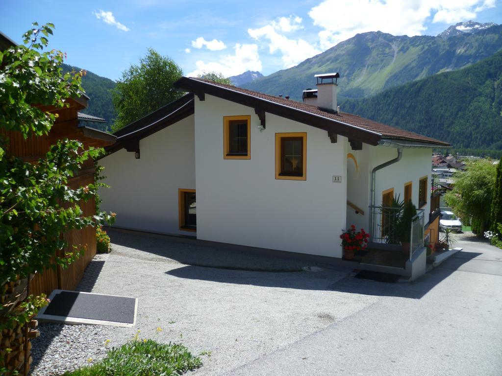 Apartamento Haus Domenig Umhausen Exterior foto